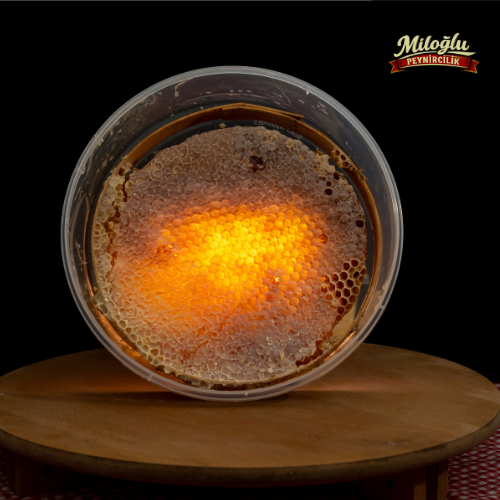 Petek Karakovan Bal (1200-1600 Gr)